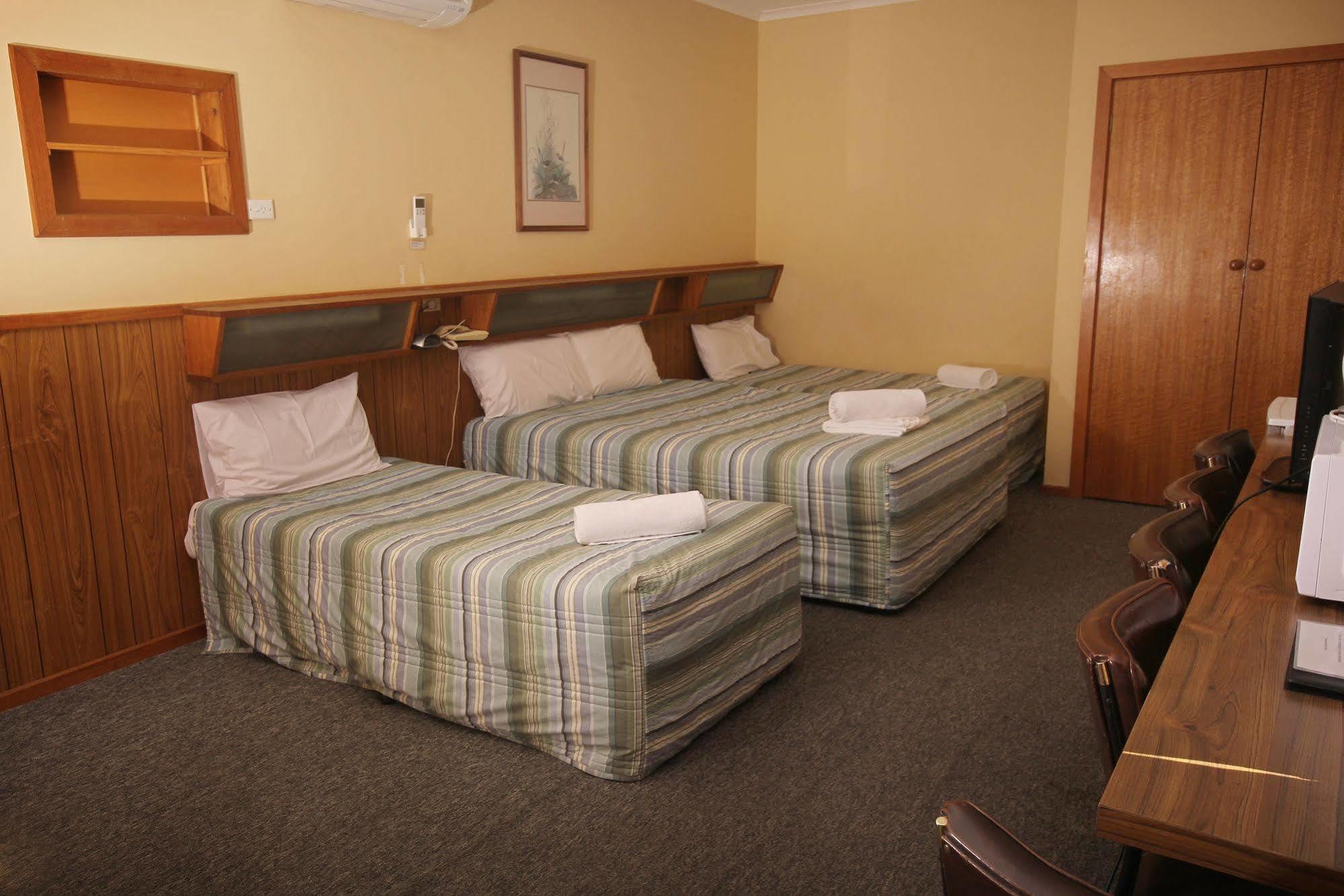 Calder Family Motel Бендиго Экстерьер фото